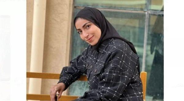 نيرة صلاح طالبة جامعة العريش