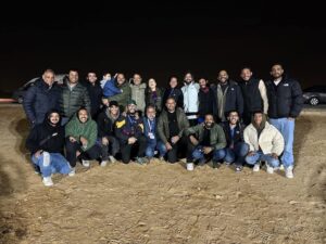 مستر بيست مع فريق عمل تصوير الفيديو