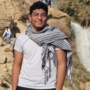 الصحفي الشاب يوسف الحوت