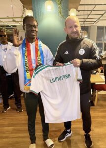 المنتخب الجزائري يستقبل المشجع الكونغولي