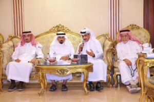 أسبوعية القحطاني تحتفل بذكرى التأسيس3