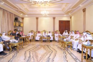 أسبوعية القحطاني تحتفل بذكرى التأسيس1