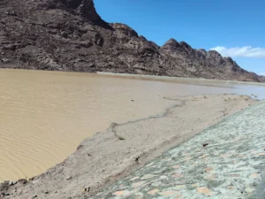 تخزين مياه الأمطار والسيول