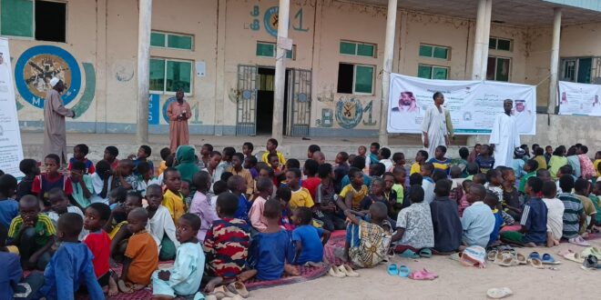 IMG 20260314 WA0001 الشؤون الإسلامية السعودية تُقيم برنامج خادم الحرمين الشريفين لإفطار الصائمين في مخيم لاجئي أفريقيا الوسطى بجمهورية تشاد