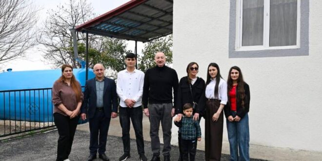 IMG 20260318 WA0010 رئيس أذربيجان والسيدة الأولى في زيارة ميدانية بمنطقة خوجافند