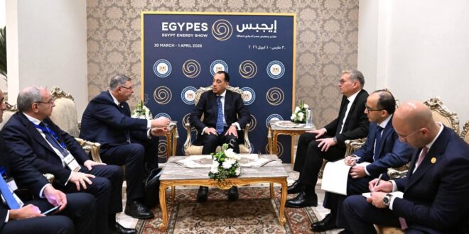 WhatsApp Image 2026 03 30 at 3.24.54 PM على هامش معرض إيجبس 2026 .. مدبولي يلتقي رئيس مجلس الإدارة والرئيس التنفيذي لشركة " توتال إنرجيز"