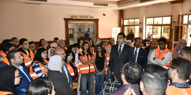 وزير الشباب مع وفود مسار العائلة المقدسة