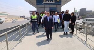 FB IMG 1775910710274 صور .. وزير النقل يتفقد الأتوبيس الترددي السريع BRT ويلتقي عددا من  المواطنين