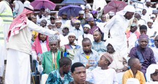 IMG 20260405 WA0009 1 بمتابعة آل الشيخ.. توزيع أكثر من 80 ألف عبوة مياه وعصائر لجماهير الاستاد الرياضي خلال تصفيات جائزة تنزانيا الدولية لحفظ القرآن الكريم