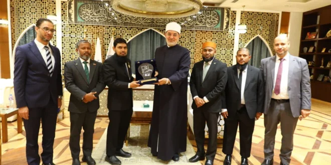 مفتي الجمهورية يستقبل وفد جامعة مالديف الإسلامية