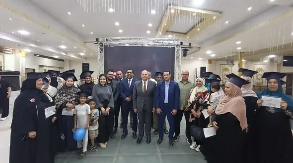 صناع الحياة تحتفل بتخريج 100 متحرر من الأمية