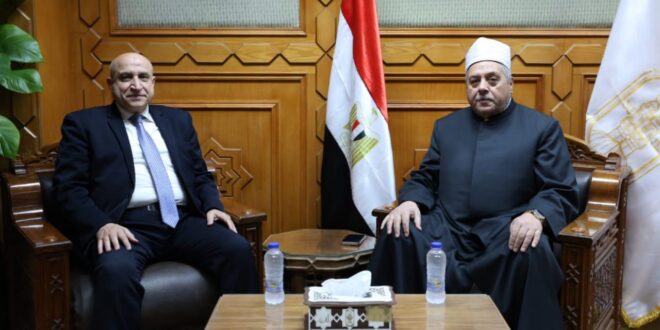 IMG 20260514 WA0037 الشيخ أيمن عبد الغني يستقبل مدير البرامج الدولية بالجامعة العالمية بلبنان لبحث تعزيز التعاون المشترك