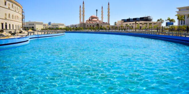 IMG 20260610 WA0003 لأول مرة منذ 2020... الإعلان عن تشغيل وإنارة بحيرة المدينة التراثية بالعلمين الجديدة