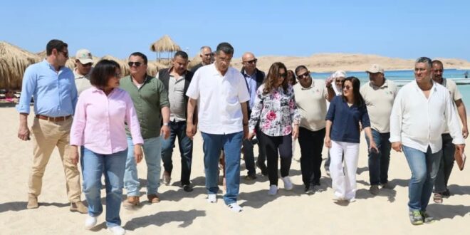 IMG 20260610 WA0004 في إطار الاحتفال بـ "يوم البيئة العالمي".. منال عوض تناقش إنشاء الصندوق المصري للشعاب المرجانية