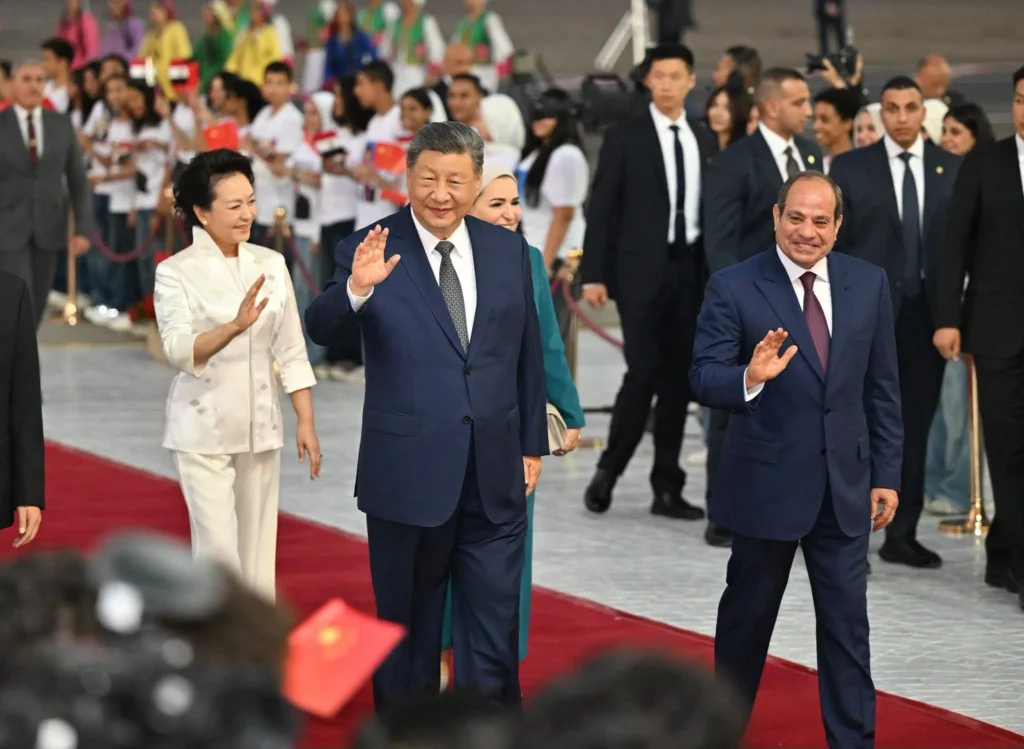 الرئيس الصيني يصل قصر الاتحادية